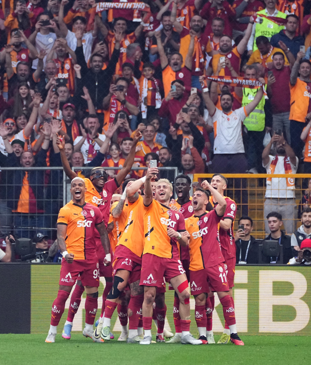 Galatasaray is the champion in the Super League! The yellow-reds wore the 5th star