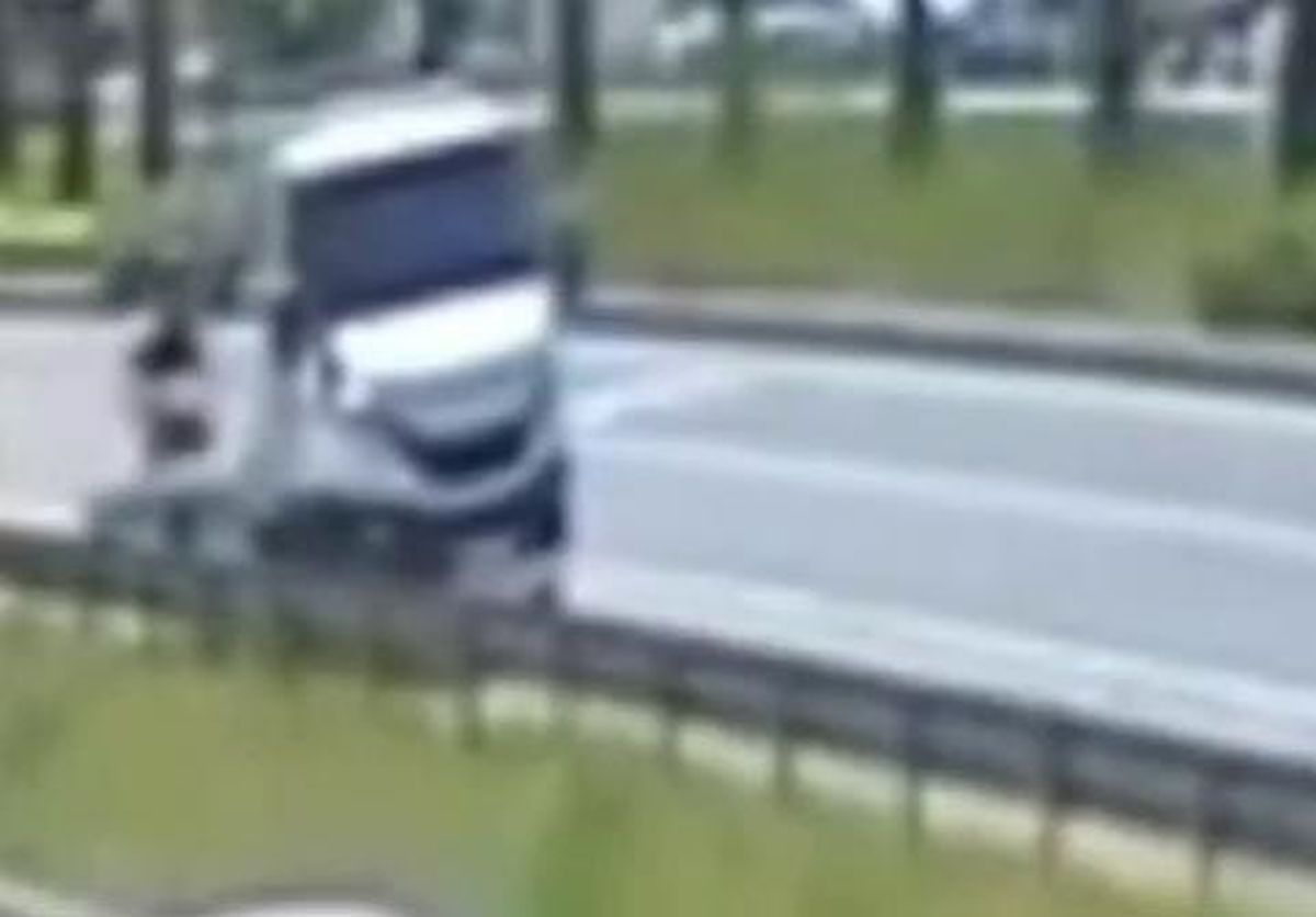 Düzce'de Motosiklet Kazası: Oto Kurtarıcıya Çarpan Sürücü Yaralandı