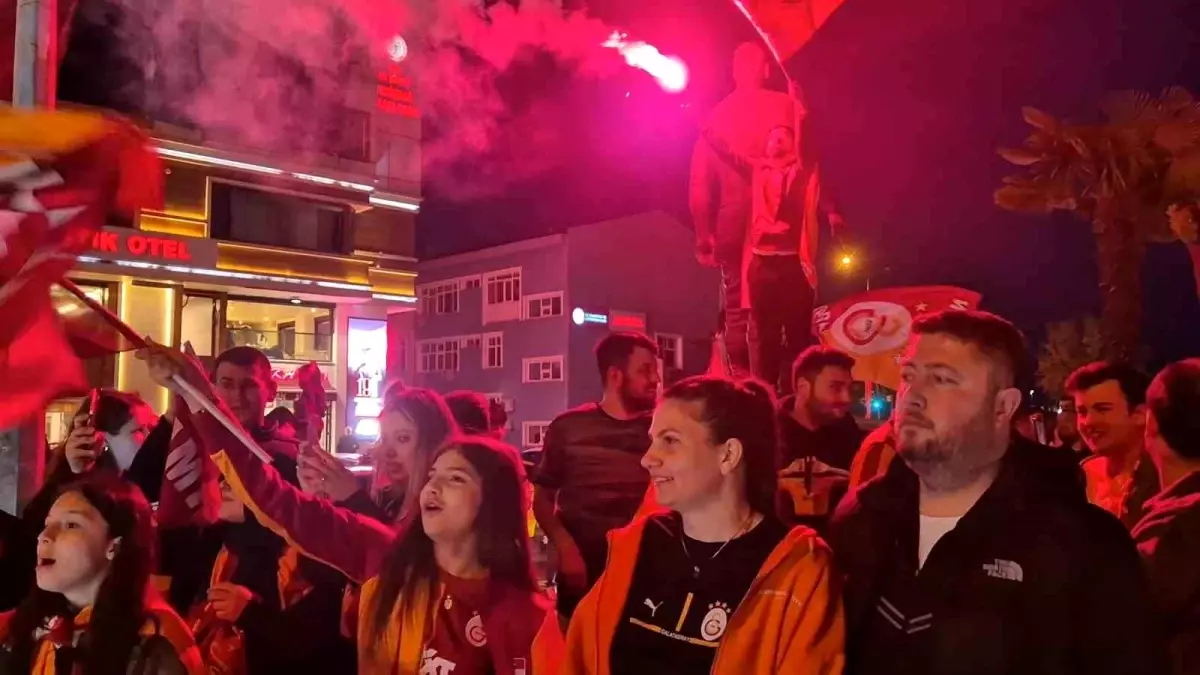 Galatasaray'ın Şampiyonluğu Tekirdağ'da Coşkuyla Kutlandı