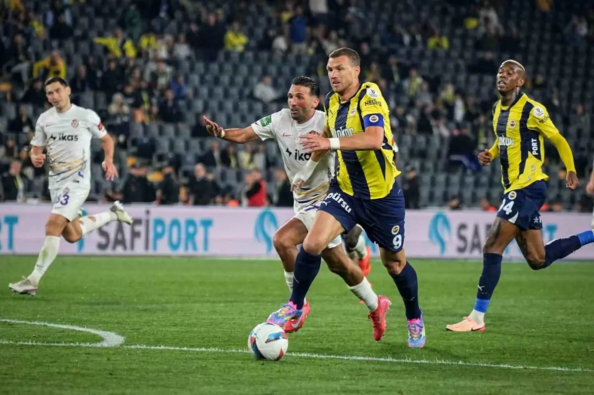Fenerbahçe, Eyüpspor'u 2-1 Mağlup Etti