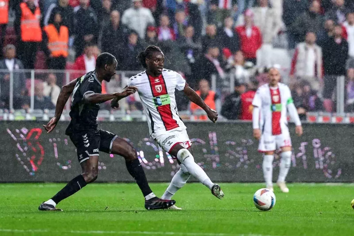 Samsunspor, Sivasspor'u 1-0 ile Geçerek 3. Sıraya Yükseldi
