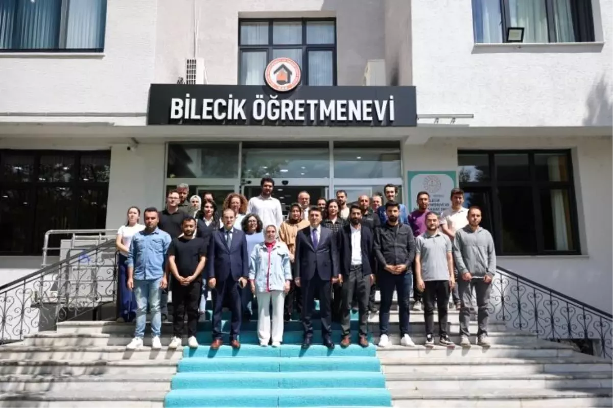 Bilecik'te Kamu Personeline Yapay Zeka Eğitimi Veriliyor