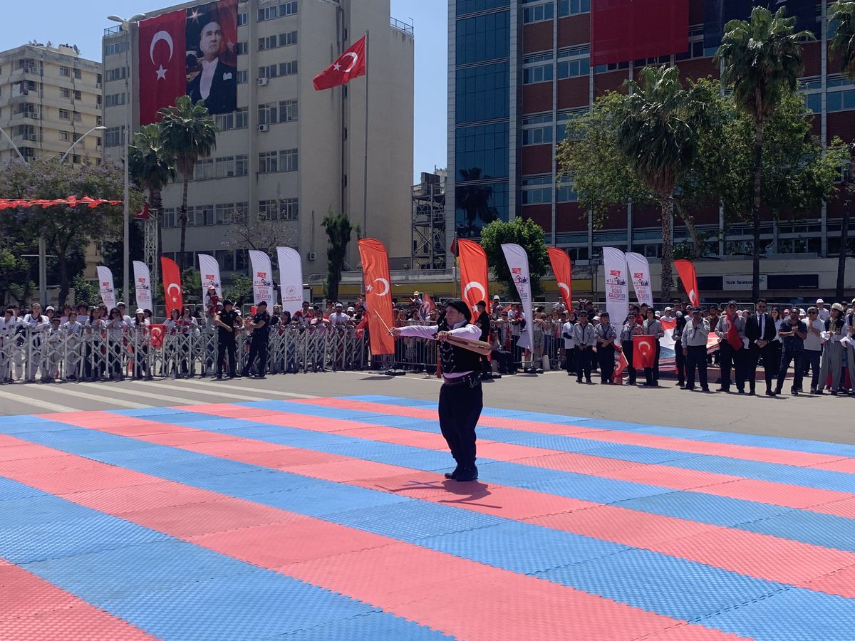 Adana'da 19 Mayıs Bayramı Coşkuyla Kutlandı