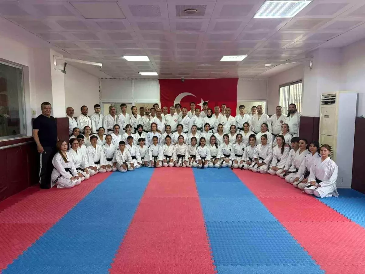 Türkiye Karate Federasyonu'ndan Dan ve Antrenör Gelişim Semineri