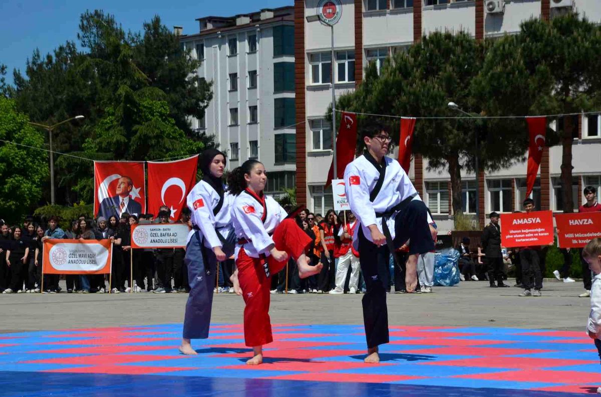 Bafra'da 19 Mayıs Coşkusu