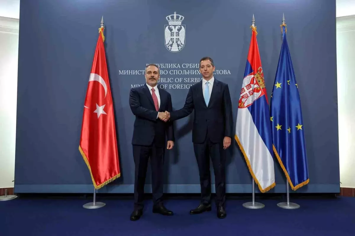 Dışişleri Bakanı Hakan Fidan, Sırbistan'da Temaslarda Bulundu
