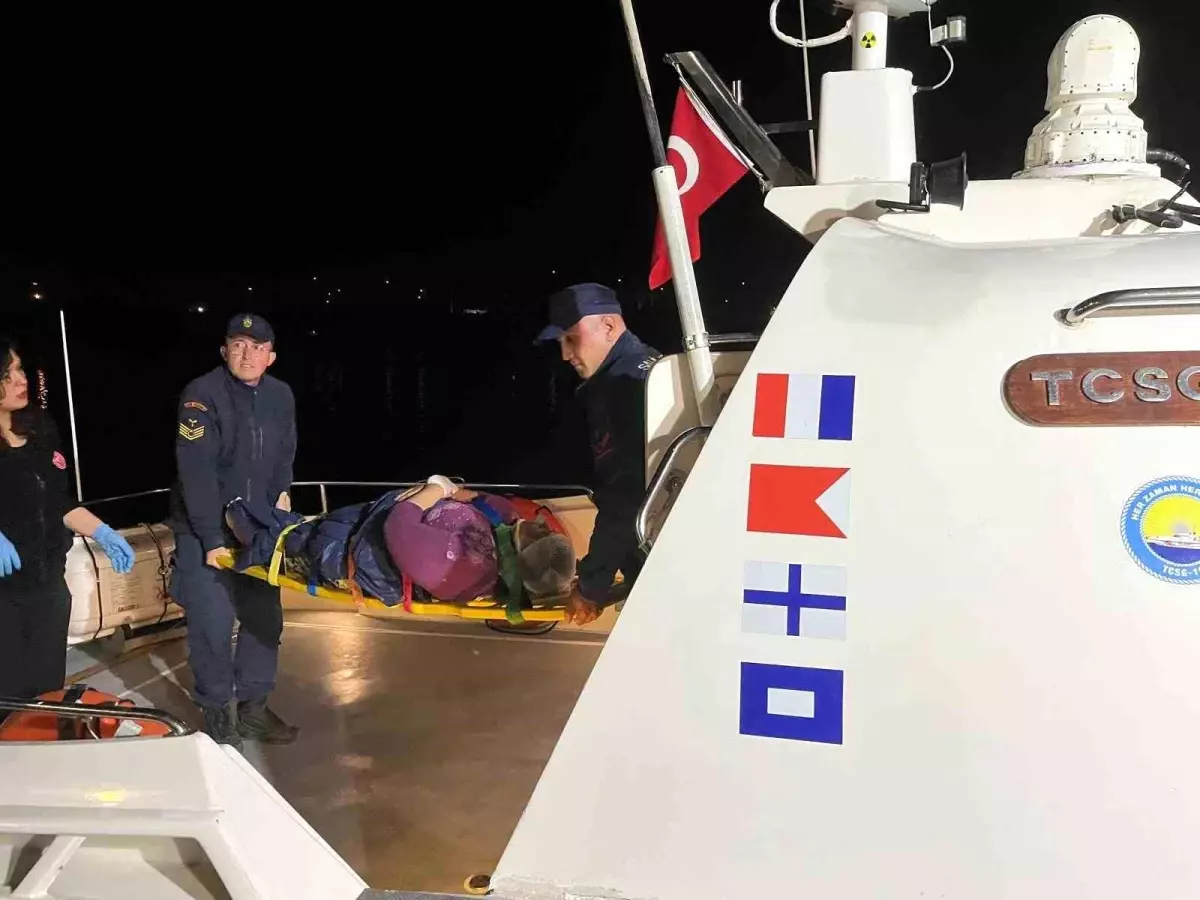 Çanakkale'de İki Hastanın Tıbbi Tahliyesi Gerçekleştirildi