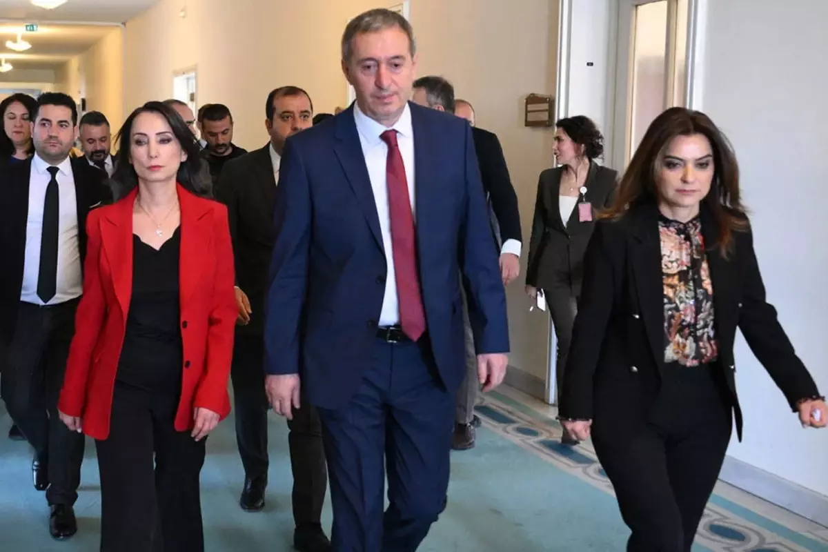 DEM heyeti, siyasi partiler turuna başladı! İlk ziyaret DEVA'ya