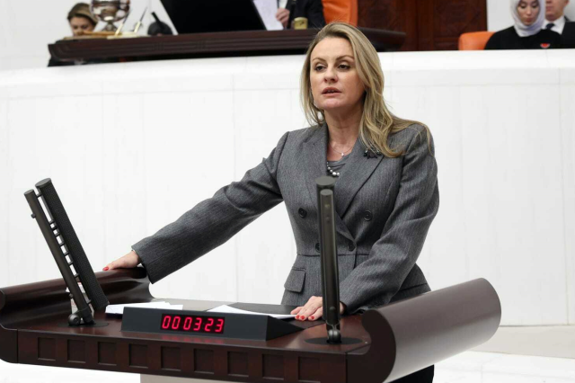Seda Kaya Ösen, who resigned from DEVA, joined CHP