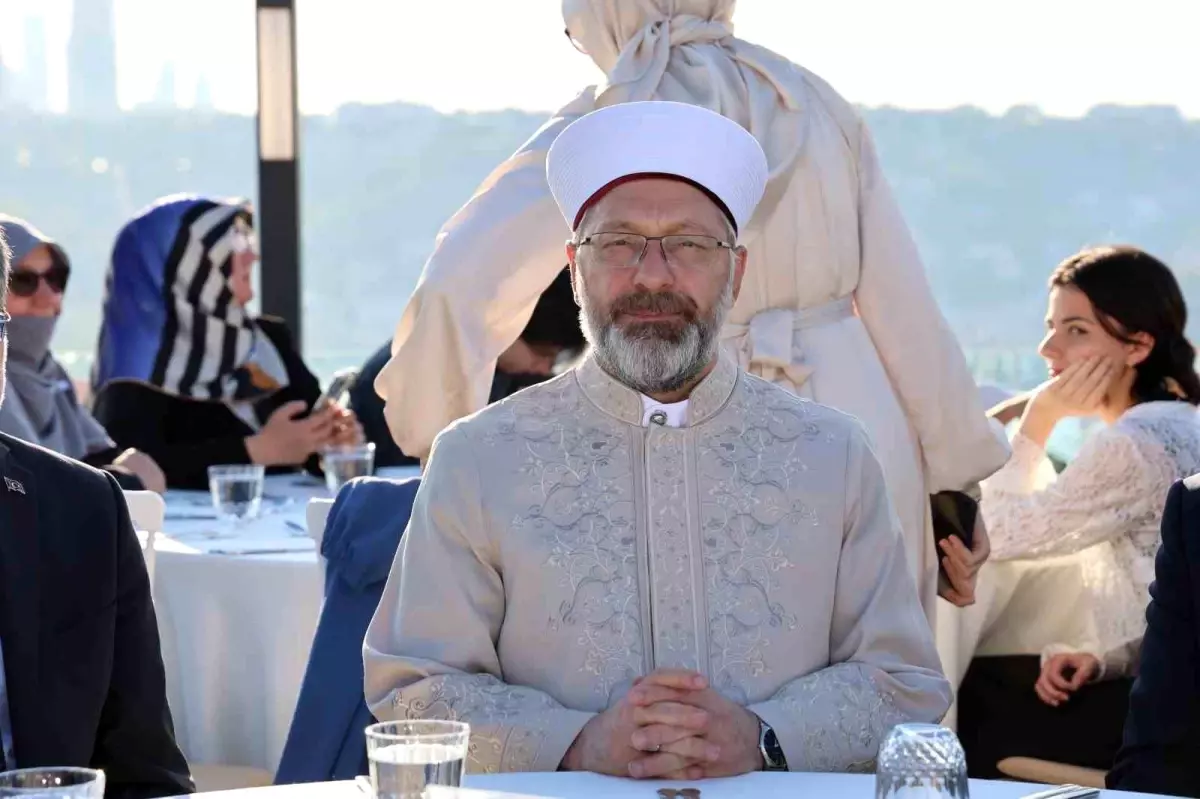 Diyanet İşleri Başkanı Erbaş'tan Gençlere Önemli Mesajlar