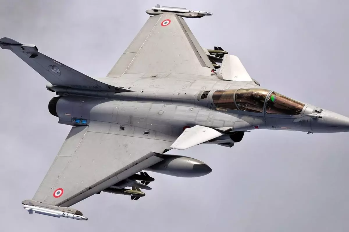 Endonezya, Fransa ile yaptığı Rafale savaş uçağı anlaşmasını durdurdu