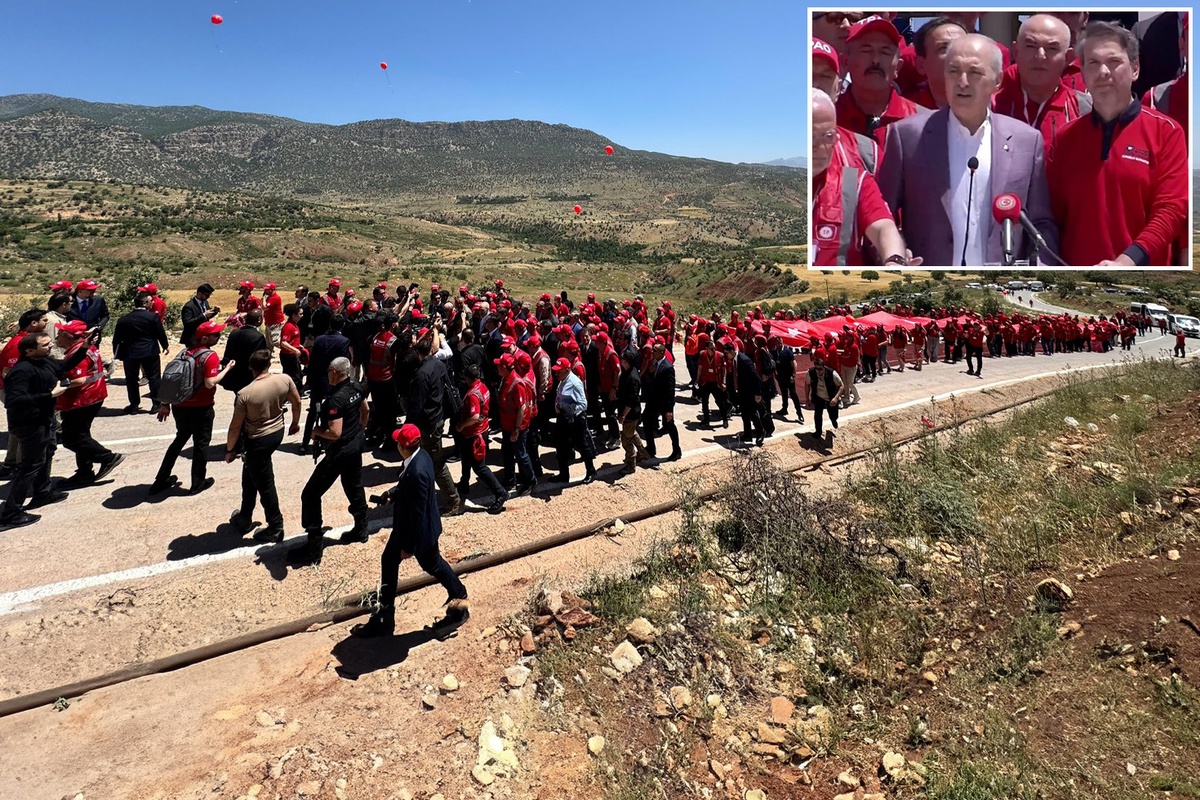 Gabar Dağı'nda 19 Mayıs yürüyüşü