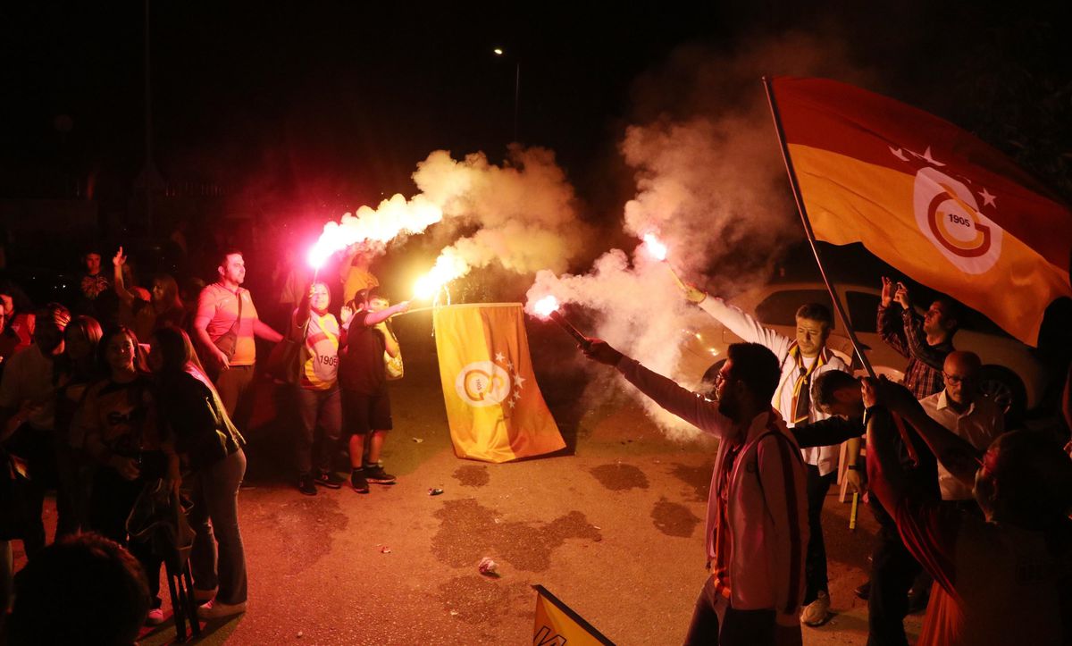 Galatasaray Şampiyonluğunu İlan Etti, Denizli'de Coşkuyla Kutlandı