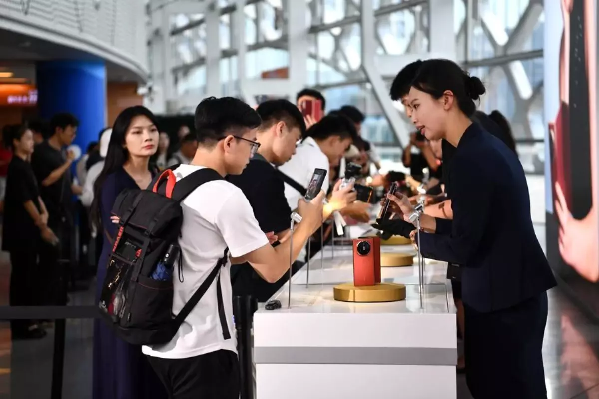 Huawei, HarmonyOS ile İlk Dizüstü Bilgisayarlarını Tanıttı