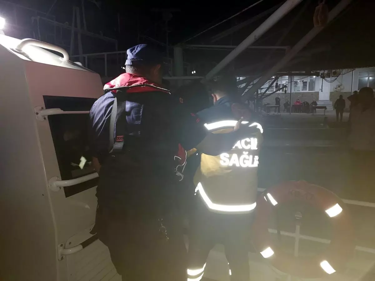 Tankerde Kalp Krizi Geçiren Kaptan Kurtarıldı