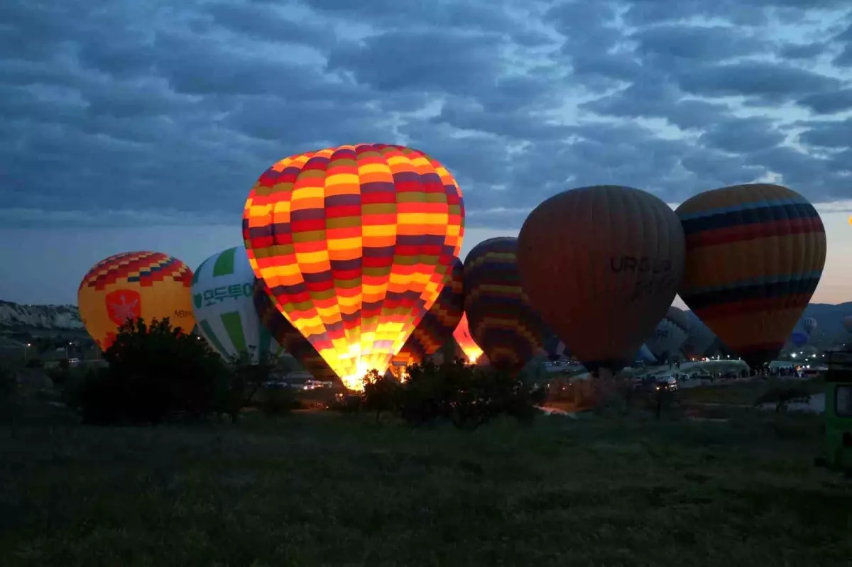 Kapadokya'da Hava Balonlarıyla 19 Mayıs Coşkusu