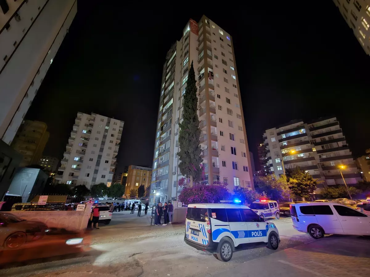 Adana'da Trajik İnfaz: Genç Kadın Bıçaklanarak Öldürüldü, Zanlı İntihar Etti