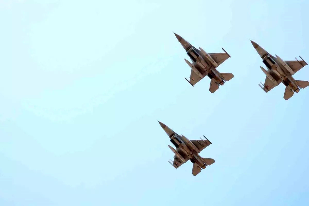 Muğla'da 19 Mayıs coşkusu F-16'ların gösterisiyle başladı