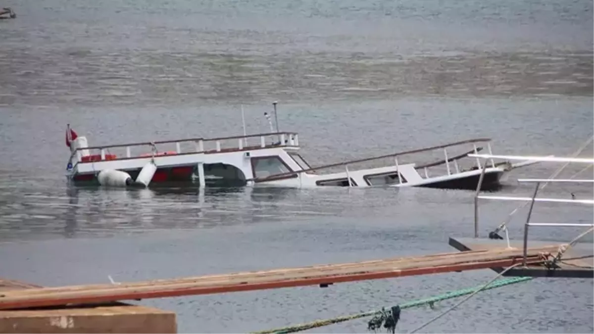 Nijerya'da tekne faciası: 37 ölü