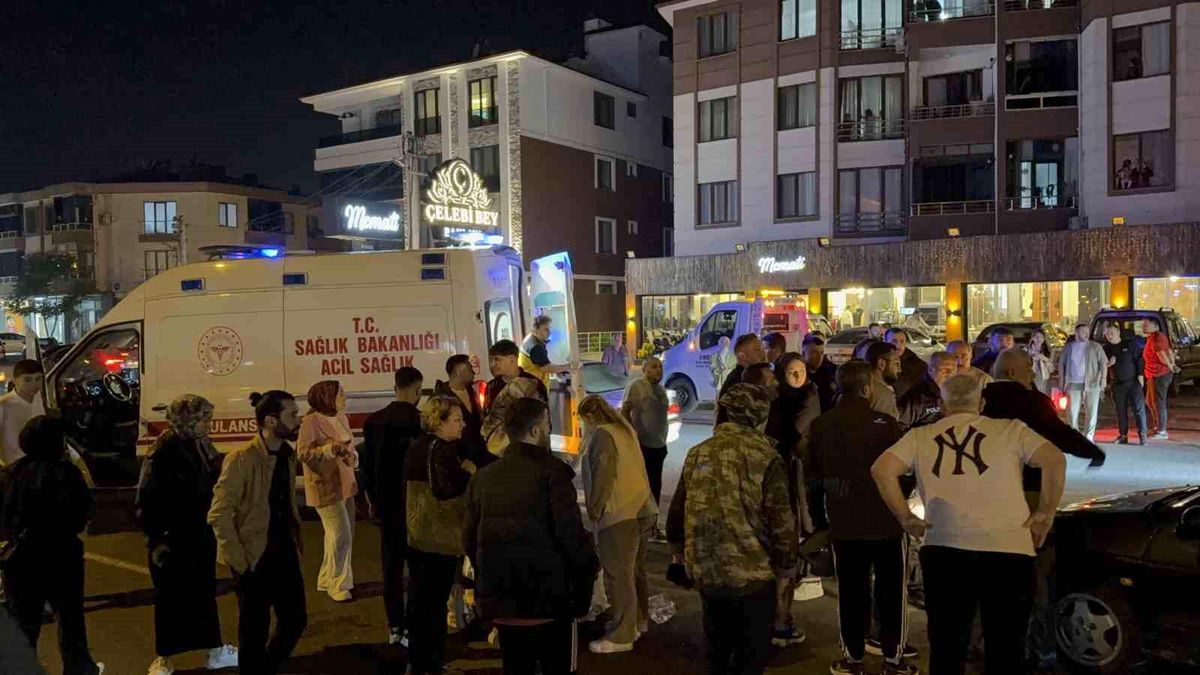 Düzce'de Kırmızı Işık İhlali Sonucu İki Kadın Ağır Yaralandı