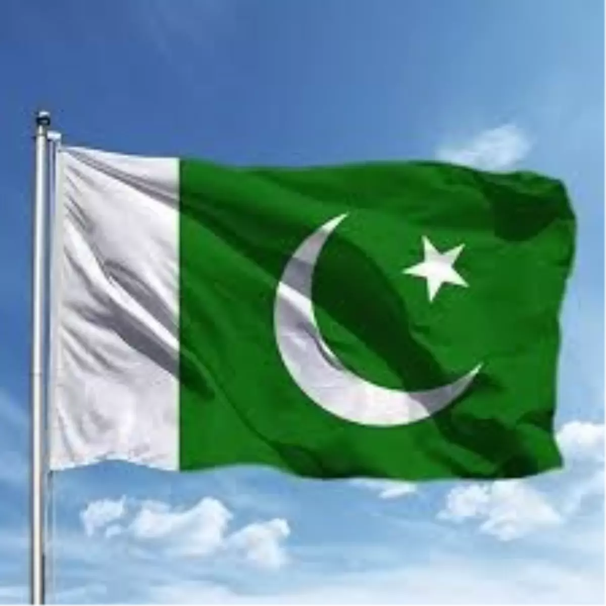 Pakistan'da Bombalı Saldırı: 2 Ölü, 11 Yaralı