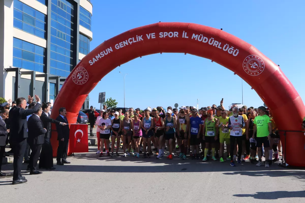 Samsun'da 19 Mayıs Yarı Maratonu Gerçekleştirildi