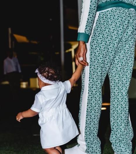 Victor Osimhen sevgilisi kim? Osimhen evli mi, çocuğu var mı?