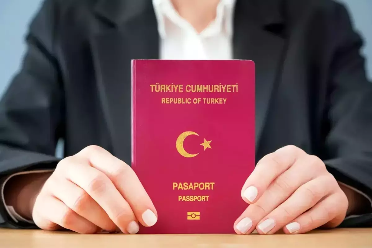 Yunanistan'da pasaport kontrolünde yeni dönem! Kayıtlar 3 yıl saklanacak