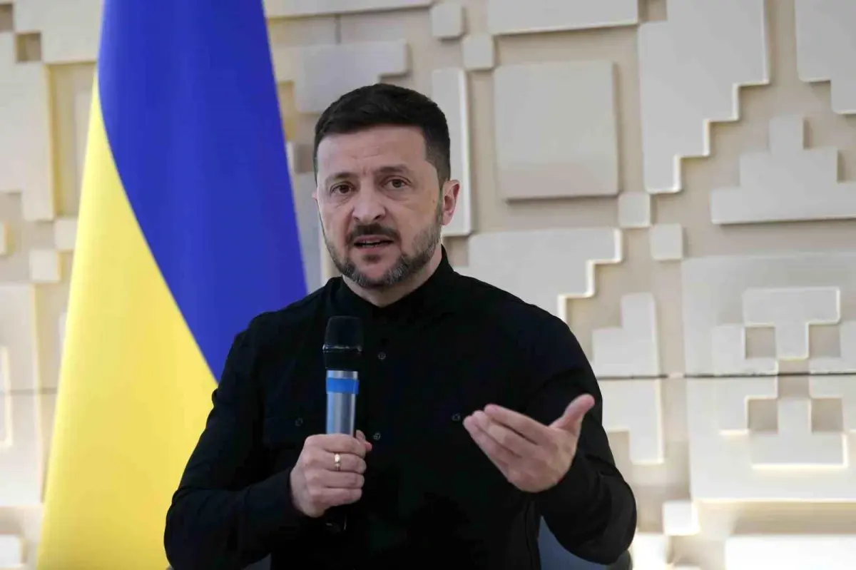 Zelenskiy, Rusya-Ukrayna Savaşını Sona Erdirecek Toplantı Önerdi