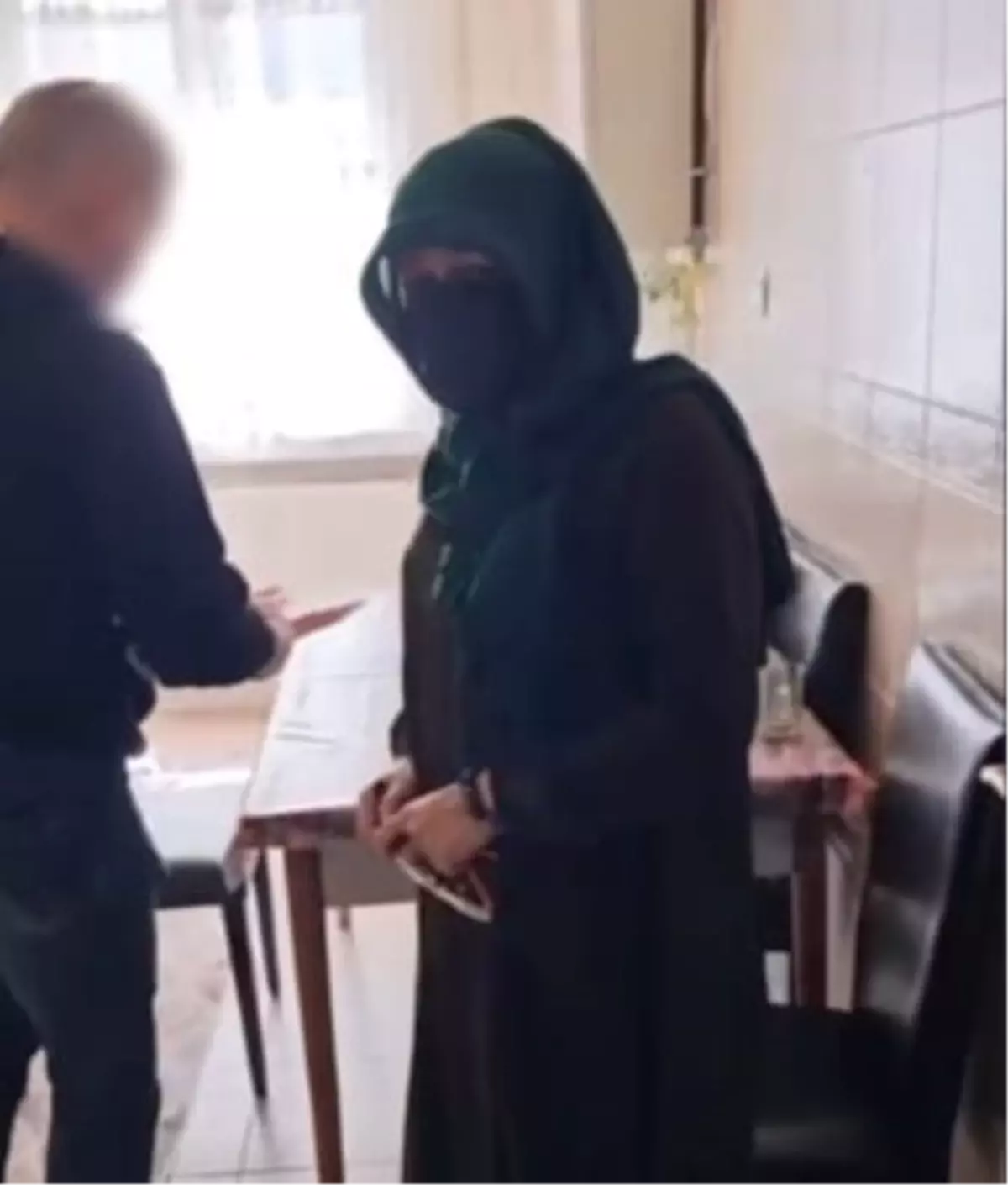 100 Suçtan Aranan Kadın Aksaray'da Yakalandı