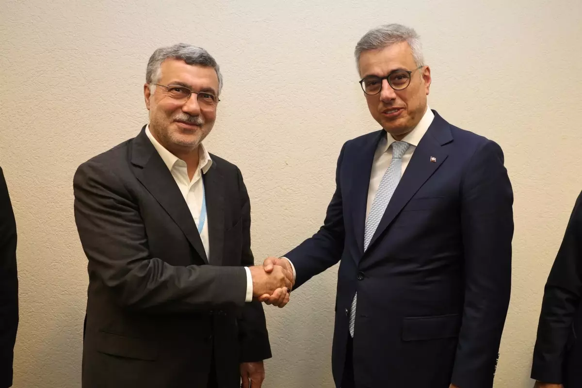 Türkiye ve İran Sağlık Bakanları Cenevre'de Görüştü