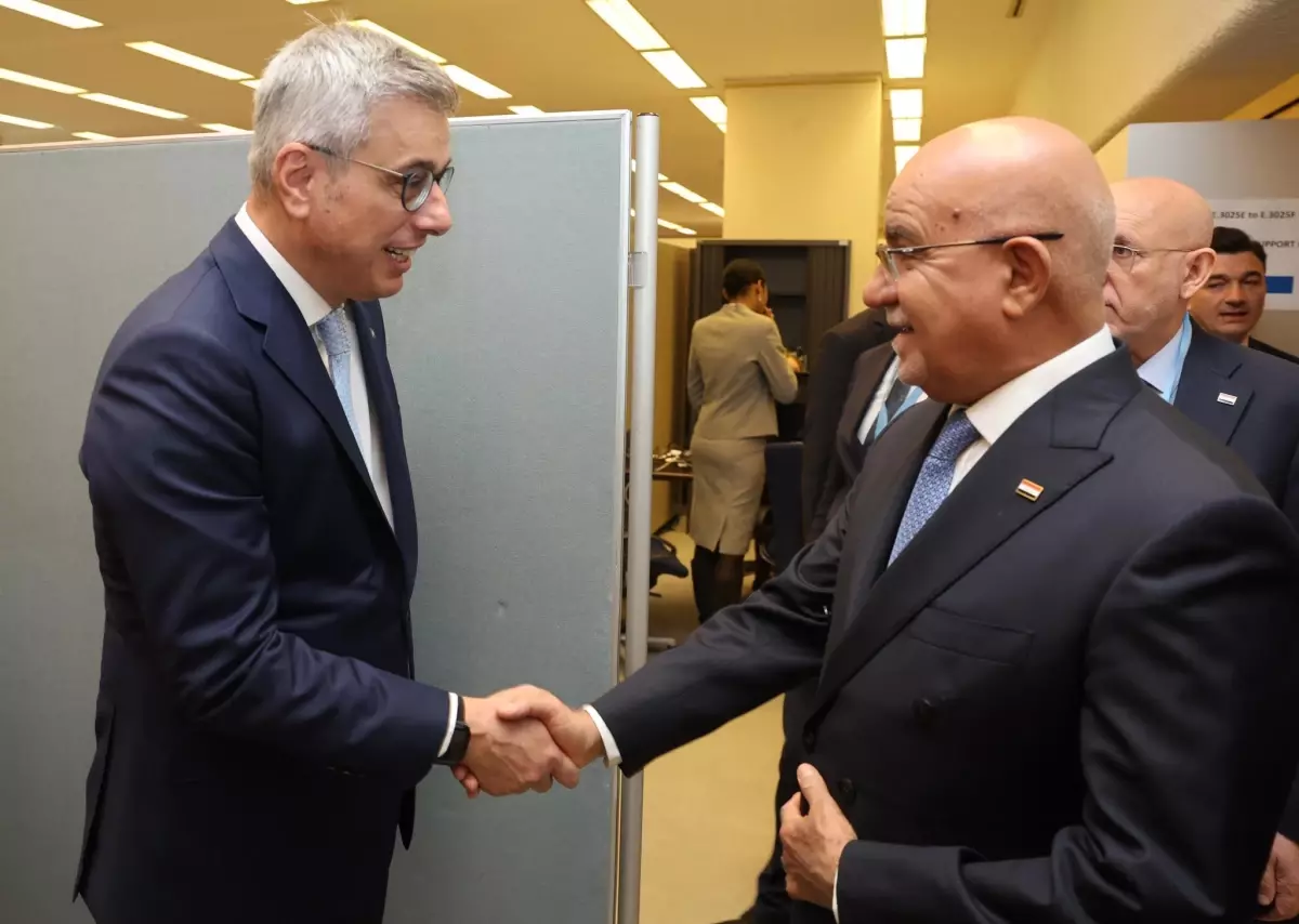 Sağlık Bakanı Memişoğlu Cenevre'de Irak ve Bahamalar Mevkidaşlarıyla Görüştü