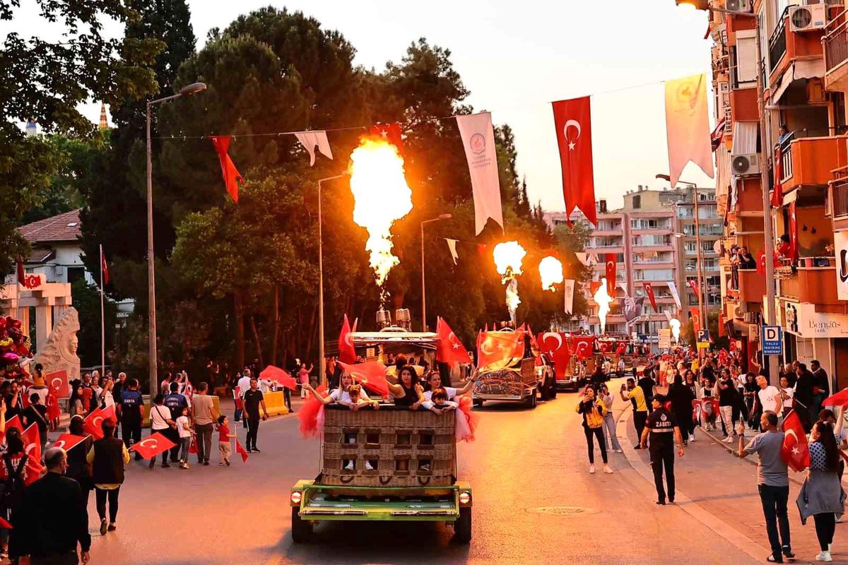 Denizli'de 19 Mayıs Coşkuyla Kutlandı