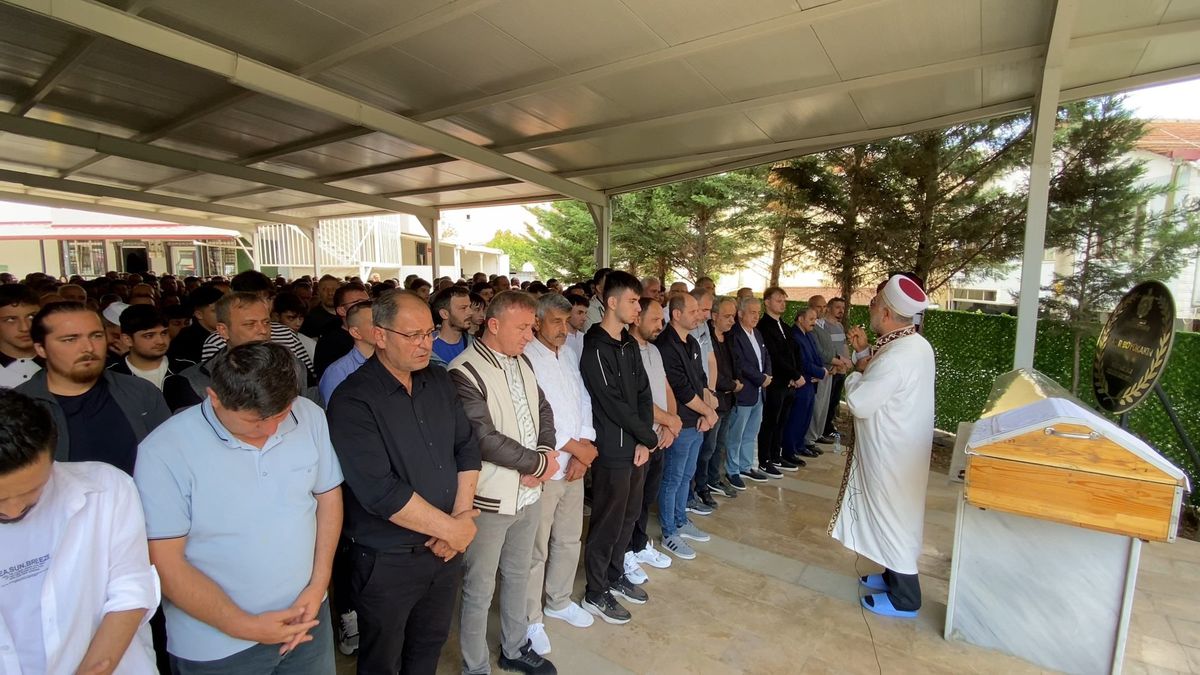 Kocaeli'de Boğulan Genç Çocuk Toprağa Verildi