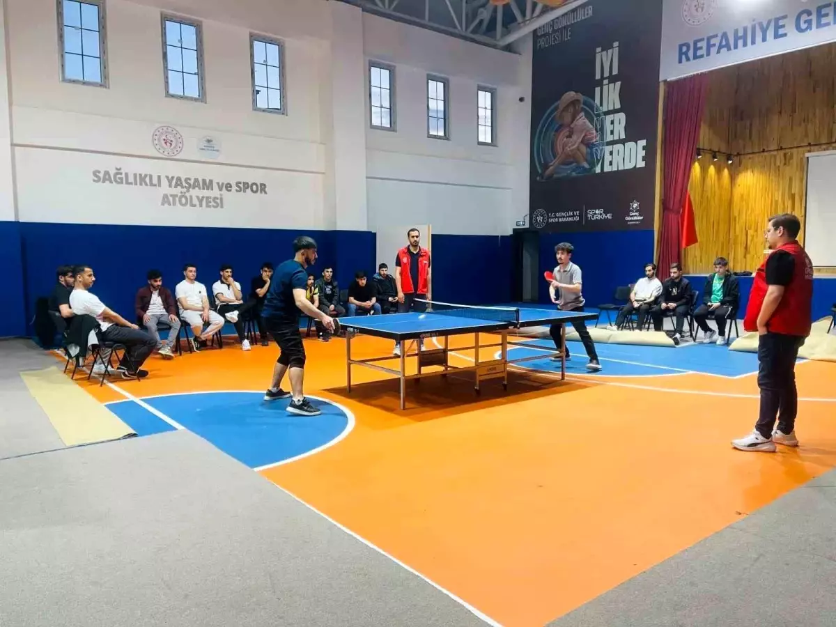 Erzincan'da Gençlik Haftası Kapsamında Masa Tenisi Turnuvası Yapıldı