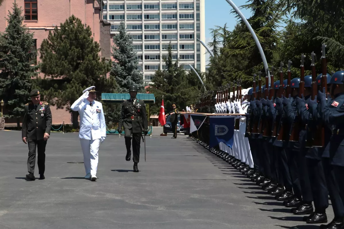 Genelkurmay Başkanı Metin Gürak, NATO Komutanı Pierre Vandier ile Görüşme Gerçekleştirdi
