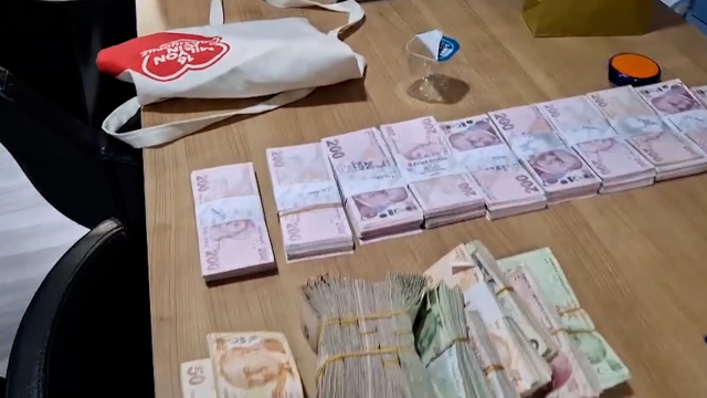 A large amount of cash was seized in the third corruption investigation against IMM