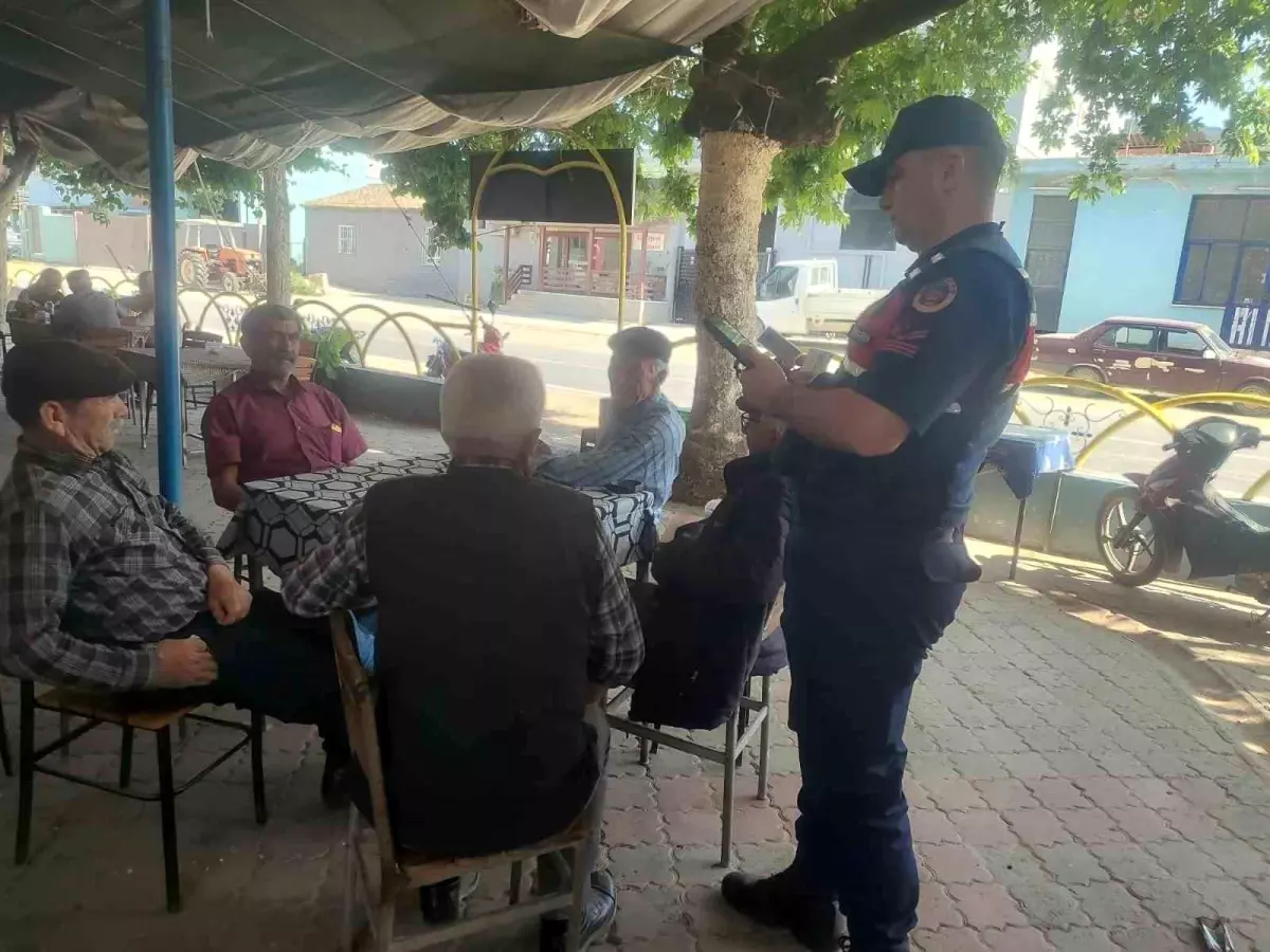 Aydın'da Jandarma, Mahalle İşletmelerinde Denetim Gerçekleştiriyor