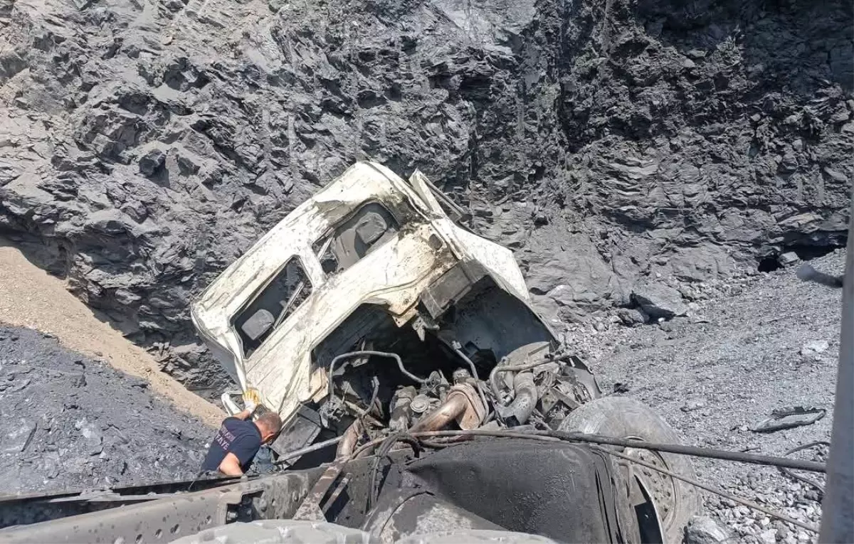Kütahya'da Maden Ocağında Trafik Kazası: Sürücü Hayatını Kaybetti