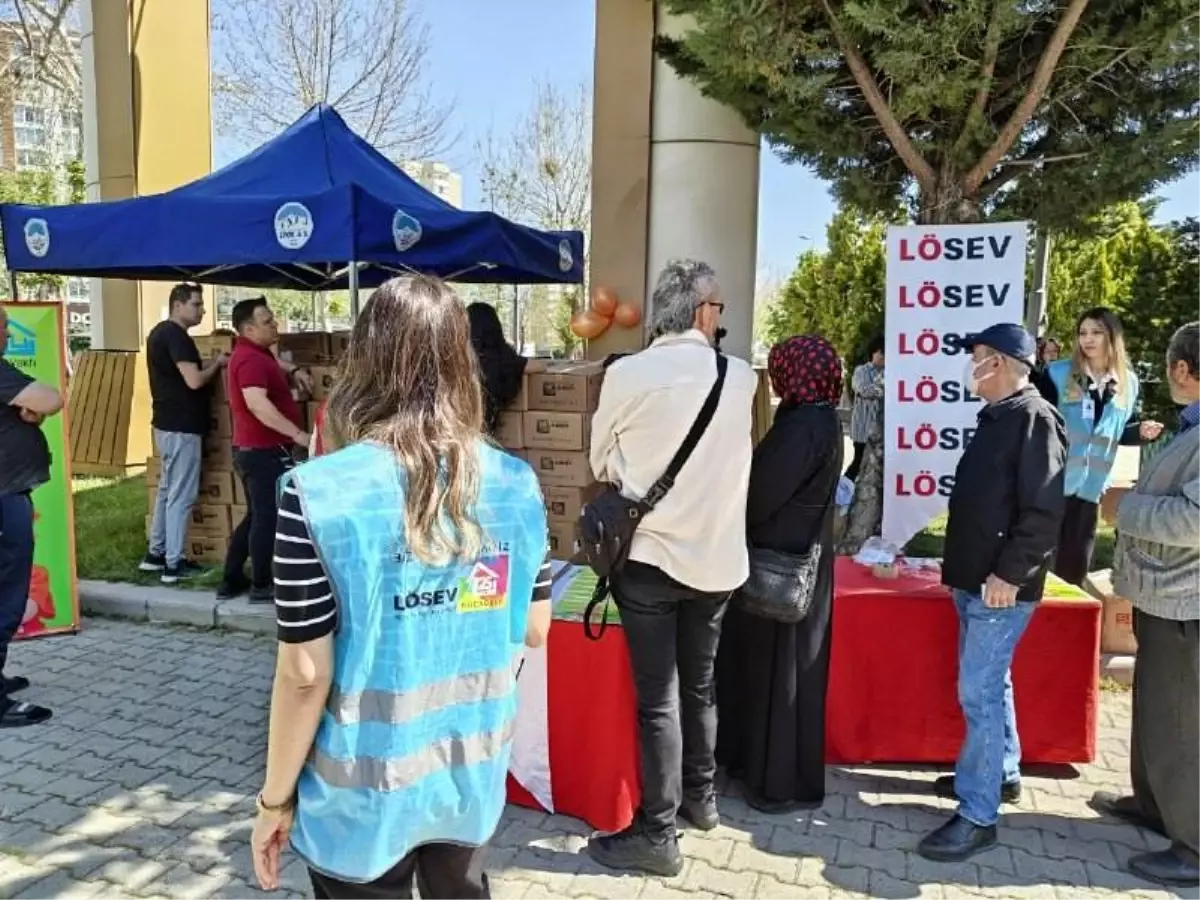 LÖSEV'den Kayseri'de 250 Aileye Et Dağıtımı