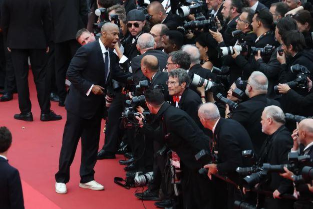 Ünlü aktör, Cannes Film Festivali'nde kendisine dokunan gazeteciye bağırdı Ünlü aktör, Cannes Film Festivali'nde kendisine dokunan gazeteciye bağırdı