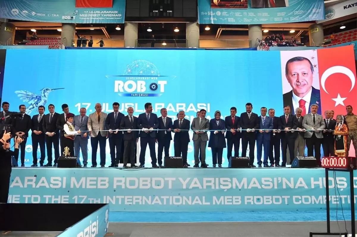 17. Uluslararası MEB Robot Yarışması Kayseri'de Başladı
