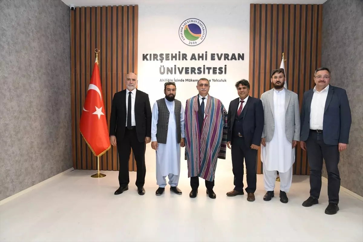 KAEÜ Rektörü, Afganistan Büyükelçiliği Yetkilileri ile Görüştü