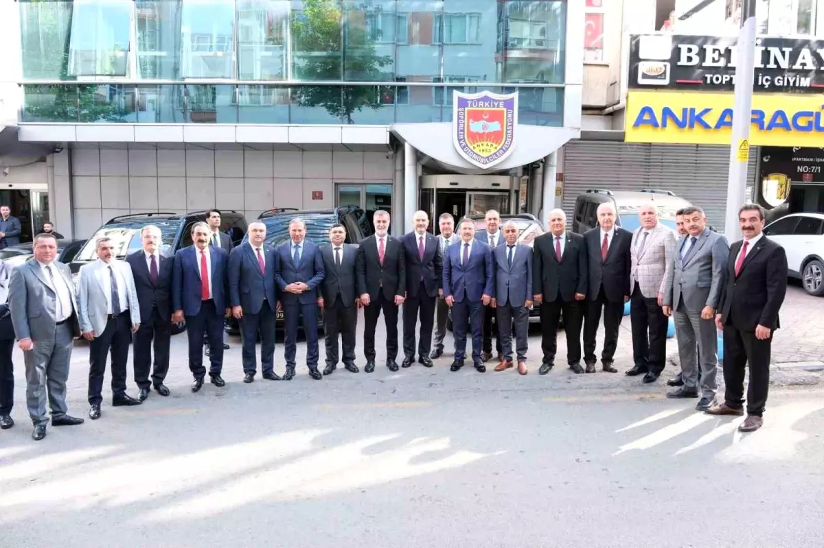 AK Parti İstanbul Milletvekili Soylu'dan TŞOF'a ziyaret