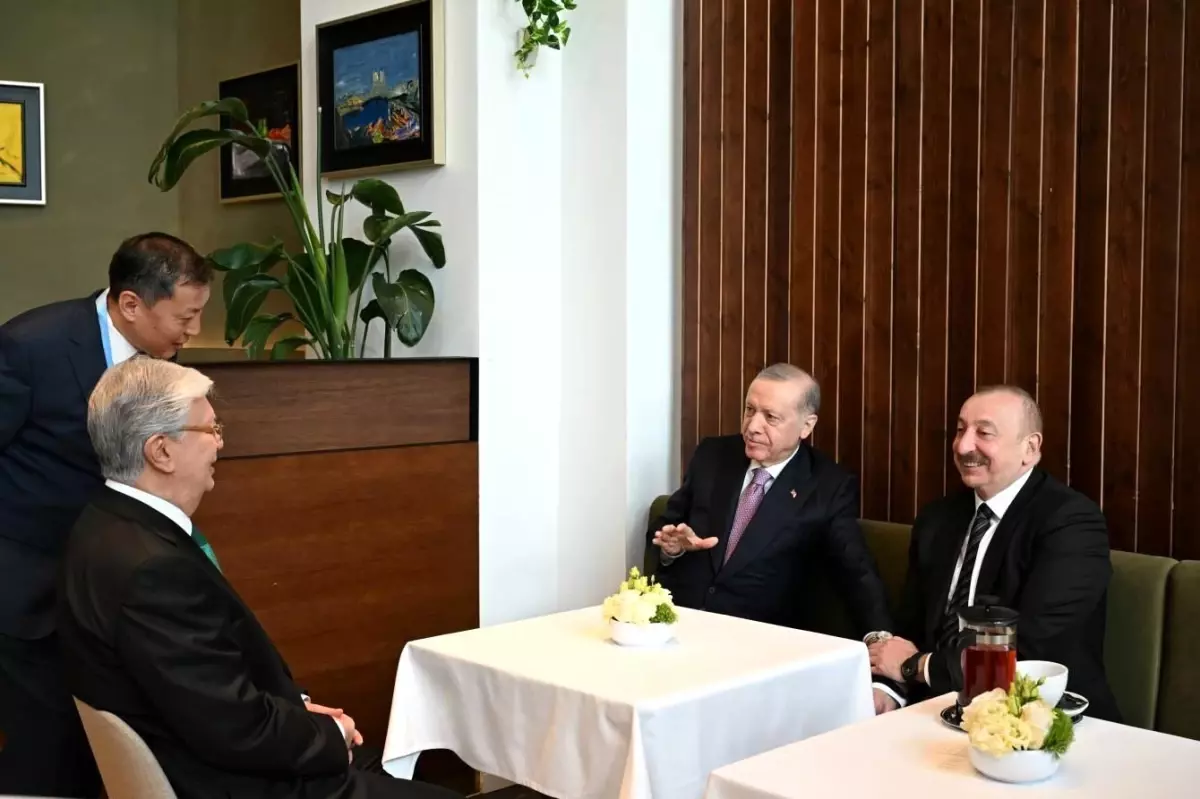 Azerbaycan Cumhurbaşkanı Aliyev, Yeni Havalimanı ve Ulaştırma Projelerini Duyurdu