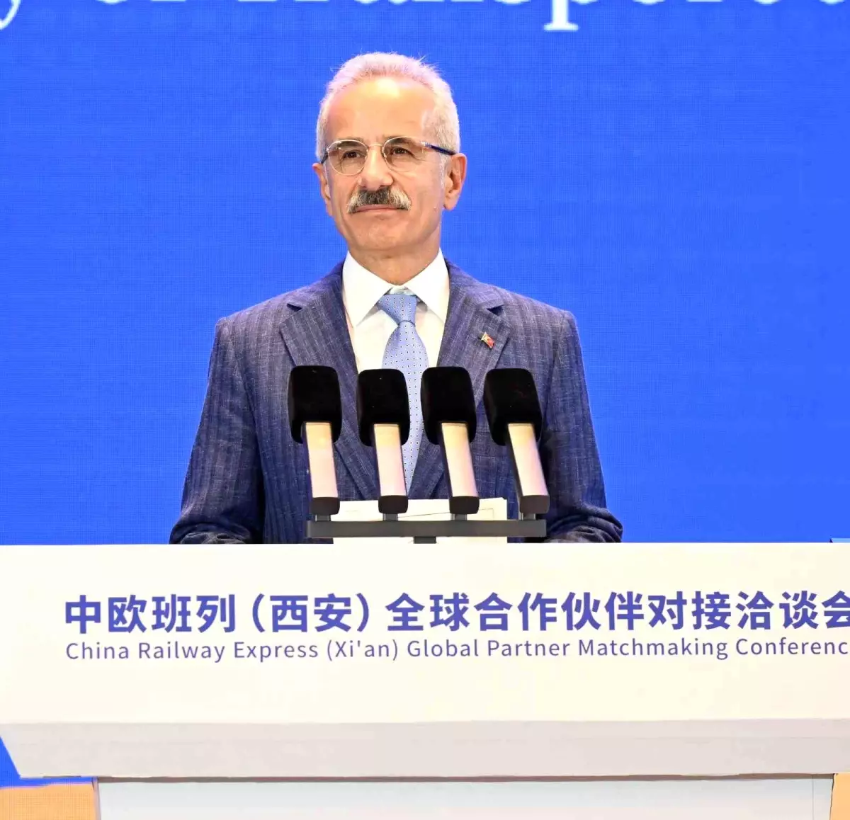 Bakan Uraloğlu, Türkiye'nin Kuşak Yol Girişimindeki Rolünü Vurguladı
