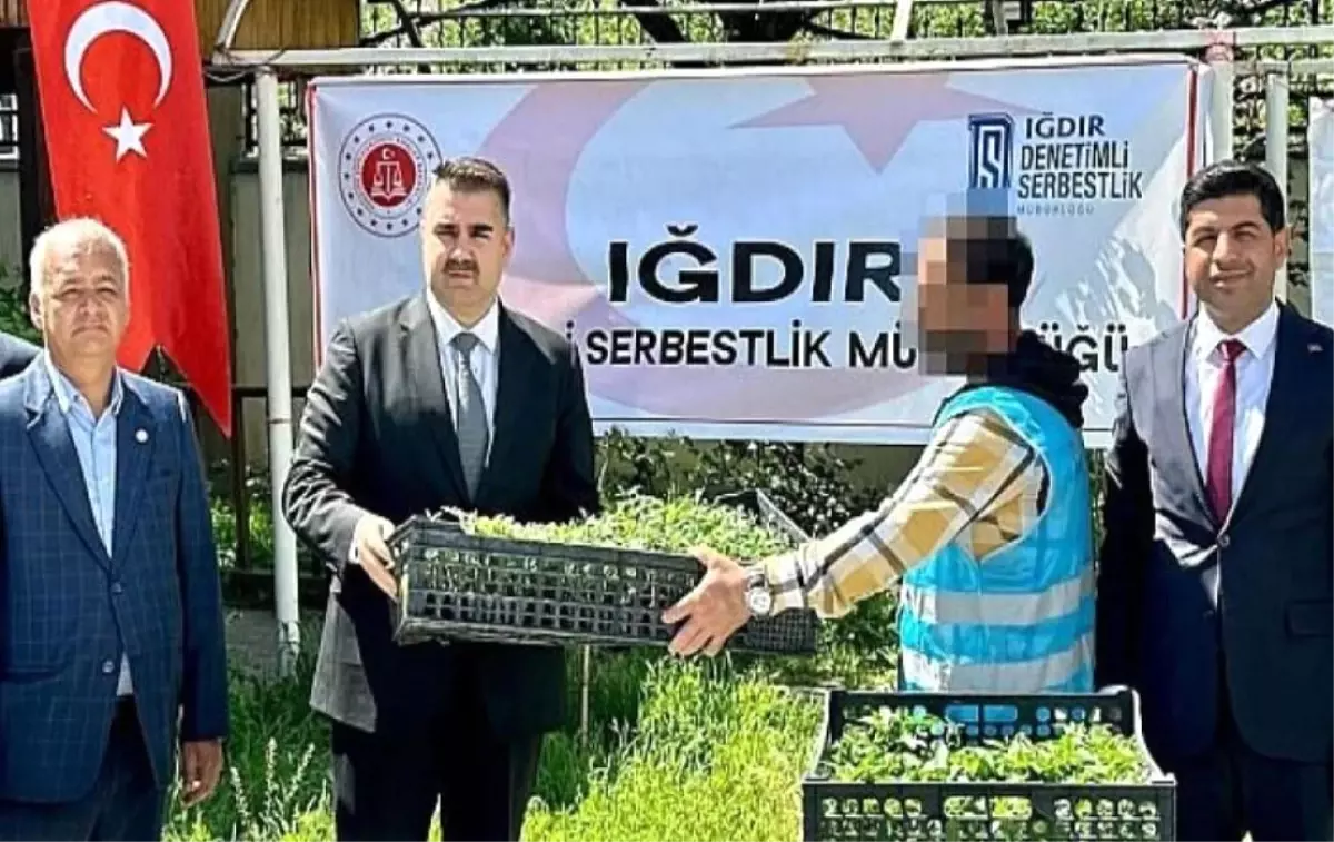 Iğdır'da Sosyal Sorumluluk Projesi: 'Toprağa Dokun, Hayata Tutun'