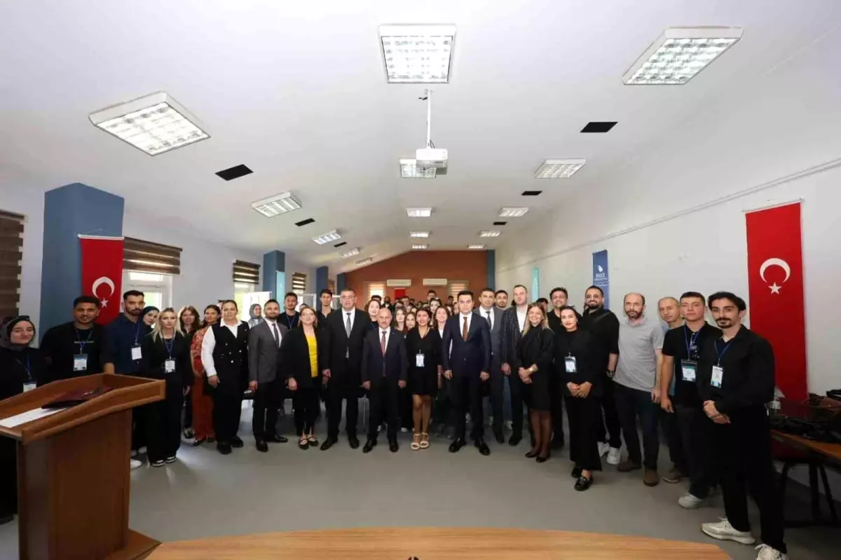 Düzce Üniversitesi'nde Farkındalık25 Etkinliği Düzenlendi
