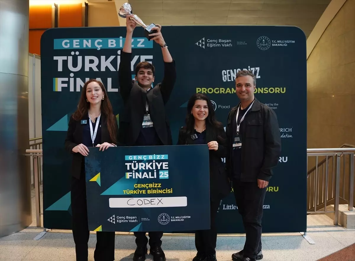 Bilfen Üsküdar Fen Lisesi Öğrencileri Epilepsi Hastaları İçin Geliştirdikleri Cihazla Yılın Girişimi Oldu