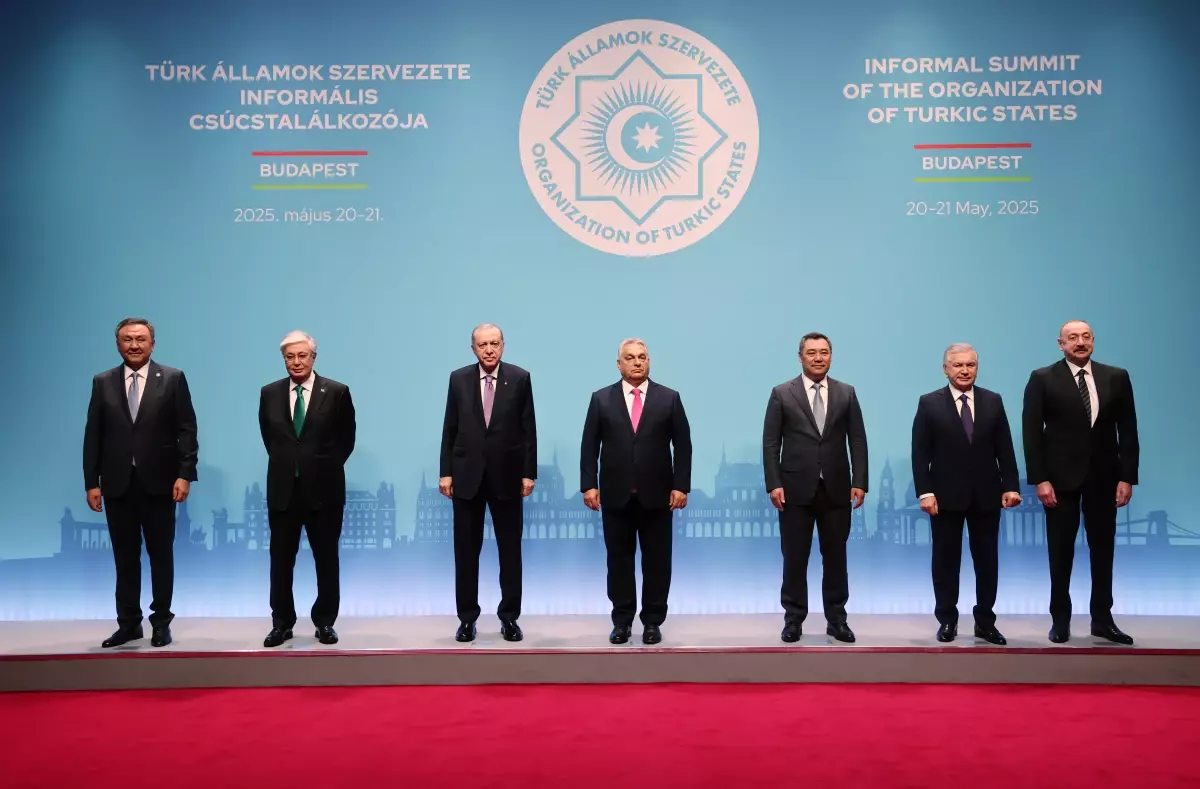 Cumhurbaşkanı Erdoğan, Türk Devletleri Teşkilatı Gayri Resmi Zirvesi için Macaristan'da